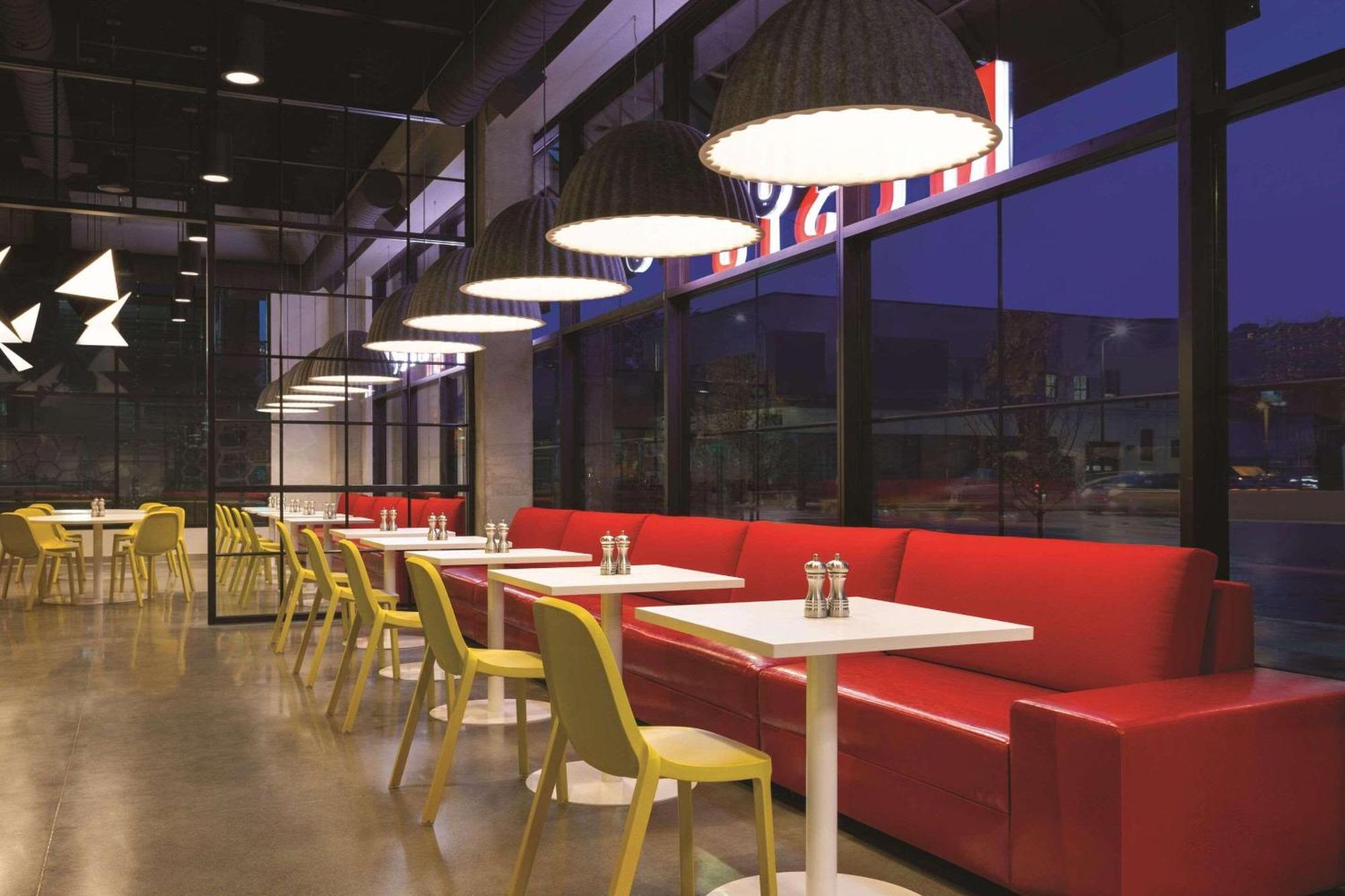 Radisson Red Minneapolis Downtown Dış mekan fotoğraf